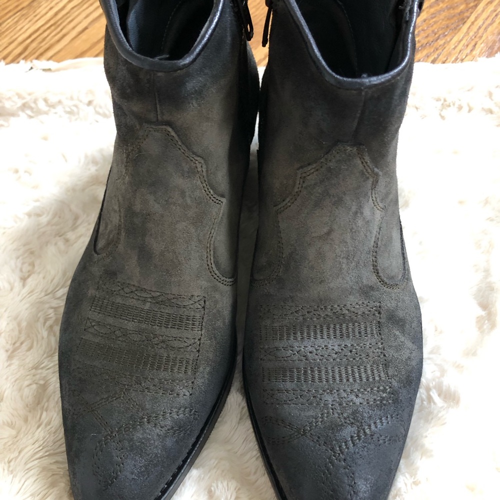 Alexander Hotto Booties